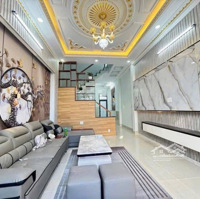 Siêu Phẩm 3 Tầng Lầu Cực Đẹp - 4 Phòng Ngủ- Ngay Chợ Lò Lu , Lã Xuân Oai Q9 Mở Rộng 50M - Chỉ 5. X Tỷ