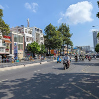 Hàng Kín, Góc 2Mặt Tiềnnguyễn Thái Học, 8.2X20M, 4 Tầng, Hđt 190 Triệu, Đầu Tư Tốt