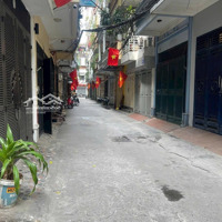 Bán Nhà Phố Huỳnh Thúc Kháng,50M 5 Tầng,Cách Phố 40M, Nhà Dân Xây,Tiện Ích,Dân Trí Cao-11 Tỷ
