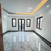 70M X 6 Tầng Thang Máy - Gara Oto - 4 Ngủ Rộng Rãi - Giá Chỉ Nhỉnh 9 Tỷ