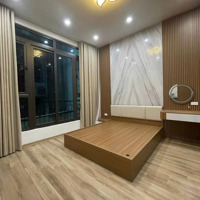 Phân Lô Nguyễn Phúc Lai Chỉ 50M Ra Hồ Hoàng Cầu Oto Đỗ Cửa 46M , 5 Tầng ,Mặt Tiền4,2M . Giá Bán 15 Tỷ