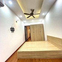 Hào Nam, Đống Đa, 35M2 4 Tầng Nhỉnh 6 Tỷ Full Đồ Xách Vali Về Ở Luôn