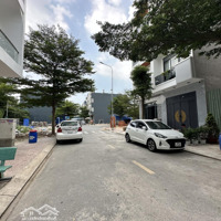Chính Chủ Bán Nhà Sát Vissip1 Bình Dương, Hoàn Công,4 Pn, Hướng Tây, Giá Bán 4, 120 Triệu. 0366.236.237