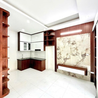Bán Nhà Cự Khối, Long Biên, Nhà Mới Lung Linh, Đầy Đủ Nội Thất, 32M2, Giá Bán 4,9 Tỷ