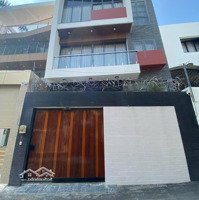 Biệt Thự Lam Sơn, Ngay Khu Văn Phòng, Có Bãi Đậu Oto Và Xe Máy! Trung Tâm Quận Bình Thạnh