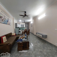 Chính Chủ Cần Bán Ngôi Nhà 2 Tầng Tọa Lạc Ở Long Biên, Khu Vực Trung Tâm, Nhiều Tiện Ích 48M2 - 5Tỷ