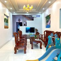 Bán Nhà P.tân Phong Gần Uỷ Ban Phường Vs Nhà Thờ Thuận Hoà Chỉ 5 Tỷ,Hẻm Thông 6M Ô Tô Né Nhau.