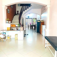 Giải Phóng - Hoàng Mai. Siêu Phẩm Cực Đẹp Giá Đầu Tư,Vị Trí Đắc Địa Vỉa Hè 5M.cách Bv Bạch Mai 500M