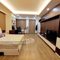 Phố Dương Khuê, Phân Lô, Kd, 40M2, 5 Tầng, 15.9 Tỷ. Vỉa Hè Rộng.