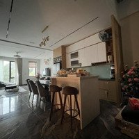 Vip Đông Anh - Mặt Phố - Phân Lô Vườn Đào - Kinh Doanh Đẳng Cấp. Trung Tâm Đông Anh