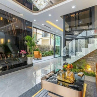 Bán Nhà Biệt Thự - Đẳng Cấp Thượng Lưu Ciputra Tây Hồ Lô Góc - 2Mt - Nội Thất 400M2/4T/20Mmặt Tiền100Tỷ