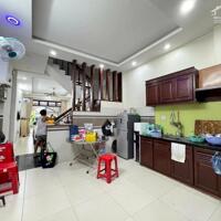 6,9 tỷ Nhà đẹp HXH vô ở ngay. Gần chợ Hiệp Bình. P. Hiệp Bình Chánh