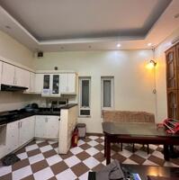 Cho thuê nhà mới ở Nguyễn khả trạc 5 tầng x 50m2 oto đỗ cửa mới