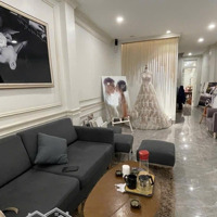 Hạ Giá Bán Nhanh Mặt Phố Hào Nam Giá Bán 31 Tỷ, 73M2,Mặt Tiền5M, Hè Rộng.