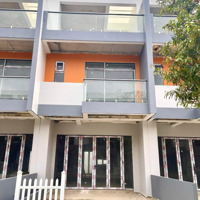 Bán Nhà Gói 8 - Lk85 Căn Thô Đường Nội Bộ Đối Diện Công Viên Hoa Giấy Và Gần Hồ Bơi