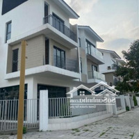 Cần Bán Gấp Lô Biệt Thự Góc Đường Lớn Tại Kđt Đô Nghĩa , Hà Đông 250 M2 ( 38 Tỷ )