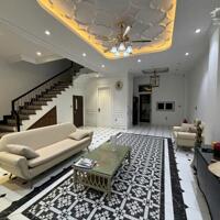 Cho thuê nguyên căn 5 phòng ngủ tại Vinhomes Marina