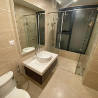 Chính Chủ Bán Căn Hộ 2 Ngủ Tòa Golden West Số 2 Lê Văn Thiêm, Giá Tốt