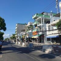 Nhà hẻm Lê Hồng Phong-Phước Hải-Nha Trang. DT: 95m2, đường xe 2.5T ra vào. -Đường rộng rãi, oto vào đến nhà.