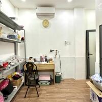 Nhà đẹp giáp Quận 1 hẻm ô tô Ngô Tất Tố P.21 Bình Thạnh 44m2 chỉ 7.4 tỷ TL