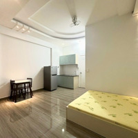 Cho Thuê Căn Hộ Ban Công - Full Nội Thất, Siêu Rộng, Gần Cầu Sài Gòn