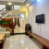 Cho thuê nhà 3 tầng, đường Nghiêm Xuân Yêm, Khuê Mỹ, Ngũ Hành Sơn, Đà Nẵng -Diện tích 95m2 -Công năng 3 tầng, 4 phòng ngủ, 5wc,  -Giá chỉ 27 triệu/tháng