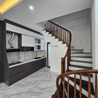 Bán Nhà Đẹp Phố Ngọc Lâm, Nội Thất, Tiện Ích Đỉnh Cao, An Sinh Tốt, Để Ở Hoặc Đầu Tư Tốt, Giá Bán 7,1Tỷ