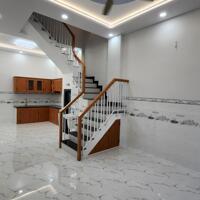 Nhà 4×9, đúc 2 lầu hẻm 8m Lê Văn Quới, Bình Tân