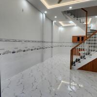 Nhà 4×9, đúc 2 lầu hẻm 8m Lê Văn Quới, Bình Tân