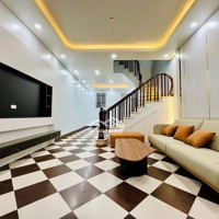 Bán Nhà Ngõ 87 Hoàng Quốc Việt, Cầu Giấy, 56M2, 30M Ôtô, 2 Thoáng, 10 Tỷ