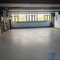 Việt Hưng Cho Thuê Văn Phòng + Kho - Sd 320M2 - Mặt Tiền 12M - Xe Container Đỗ Cửa
