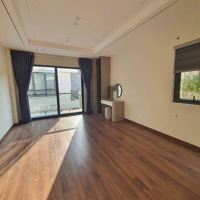 7 Tầng - Lô Góc - Thang Máy -Mặt Tiền3.5M - 13.99 Tỷ - Nhà Mới - Đối Diện Trường Học