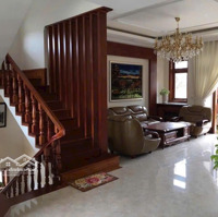 Bán Biệt Thự Đẹp Đường Đặng Thái Thân,Phường 03,Tp Đà Lạt. Diện Tích: 287 M2 ,Giá: 37,5 Tỷ. Liên Hệ: 0908748495
