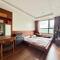 (Chính Chủ) Bán Căn Góc 3Pn- 2 Vệ Sinh106M2, Ban Công Đông Nam. Nhà Đẹp, Sẵn Sổ Đỏ. Giá Bán 9,2 Tỷ The Legend
