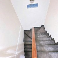 Bán Nhà Đẹp 4 Tầng Đúc Thật Kiêng Cố Đường Tân Vĩnh