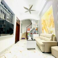 Nhà siêu đẹp đầy đủ công năng, xung quanh tiện ích bạt ngàn, nằm ngay tại phố Vip Vũ Trọng Phụng