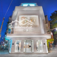 Tòa Nhà Góc 2Mt Lê Thánh Tôn, Quận 1. Dt: 8X20M. Trệt 4 Lầu Thang Máy