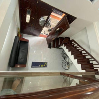 Nhà Đẹp Vuông Vắn Việt Hưng- Dân Xây Chắc Chắn -40M2 Giá Bán 5.8Tỷ Mới Tinh Full Nt Cơ Bản