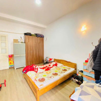 Chính Chủ Cầng Bán Căn Hộ 72M2 Tại Ngõ 49 An Dương Vương - Full Nt - Sổ Đỏ - 3,9 Tỷ Liên Hệ: 0989996523