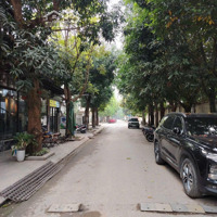 40M2X 5 Tầng Phân Lô Vân Canh, Ô Tô Tránh, Có Vỉa Hè, Cách Trịnh Văn Bô 150M 0986472186