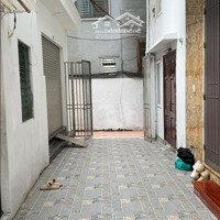 Bán Nhà Láng Hạ, Đống Đa, Hà Nội, 40M Ngõ Rộng ,Thang Máy . Giá Bán 9,9 Tỷ