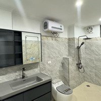 Bán Nhà Láng Hạ, Đống Đa, Hà Nội, 40M Ngõ Rộng ,Thang Máy . Giá Bán 9,9 Tỷ