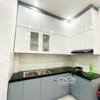 Bán Nhà, Kim Mã , Ba Đình 38M 5 Tầng 8 Tỷ, Vị Trí Trung Tâm Lô Góc 3 Thoáng