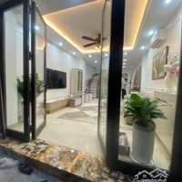 Siêu Phẩm - Gần Phố - Một Nhà Ra Mặt Phố -Mặt Sau Là Phố Hoàng Cầumô Tả