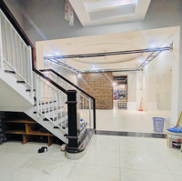 Hiếm! Cho Thuê Nhàmặt Tiền2 Tầng Ngay Chợ Hiệp Bình, Dtsd 240M2