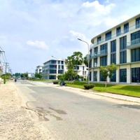 Đấtmặt Tiền720M Ngang 16.3M Đường Bưng Ông Thoàn, P Phú Hữu, Tp Thủ Đức. Giá Bán 49.98Tỷ.
