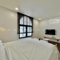 Khai Trương Căn Hộ Cửa Sổ Thoáng Full Nội Thất Sang Xịn Đường Đinh Tiên Hoàng Quận 1 Gần Cầu Bông