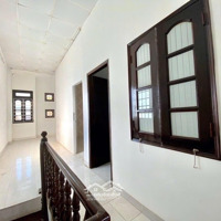 Bán Nhà 2 Tầng Sổ Riêng Gần Quốc Lộ 13 Thủ Đức Hẻm Ô Tô, Giá Chỉ 4 Tỷ 950