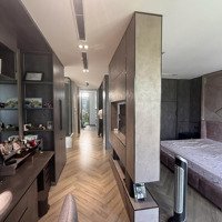 Bán Nhà Sổ Đỏ Chính Chủ Mặt Phố Hàng Dầu Diện Tích 82M2 X 2 Tầng , Vị Trí Gần Hồ