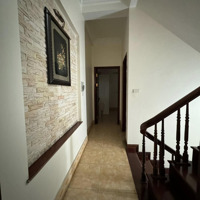 Bán Nhà Ngõ 196 Thái Thịnh, Ô Tô Tránh, 20M Ra Mặt Phố, Ngõ Thông 60M2 5Tmặt Tiền4,3M 25,9 Tỷ.